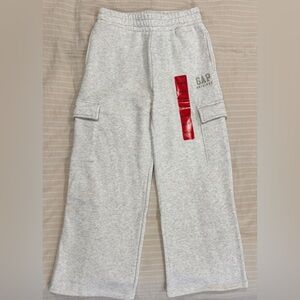 NWT GAP Kids Beige Cargo Joggers - Youth Fleece Pants (Costco) - Size M 10/12